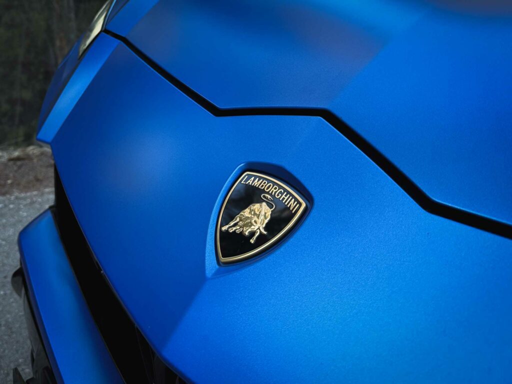 lamborghini-urus-exterior