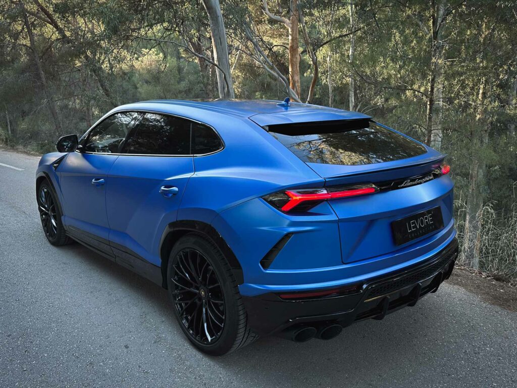 urus-model